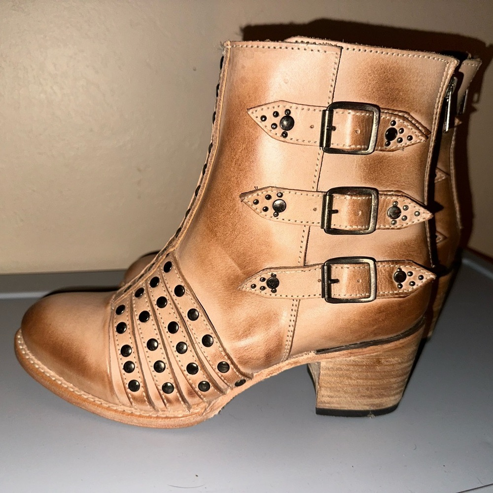 Freebirds Citadel bootie size 10